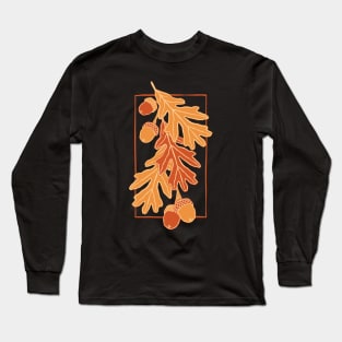 Autumn oak leaves and acorns pattern (Warm autumn colors) Long Sleeve T-Shirt